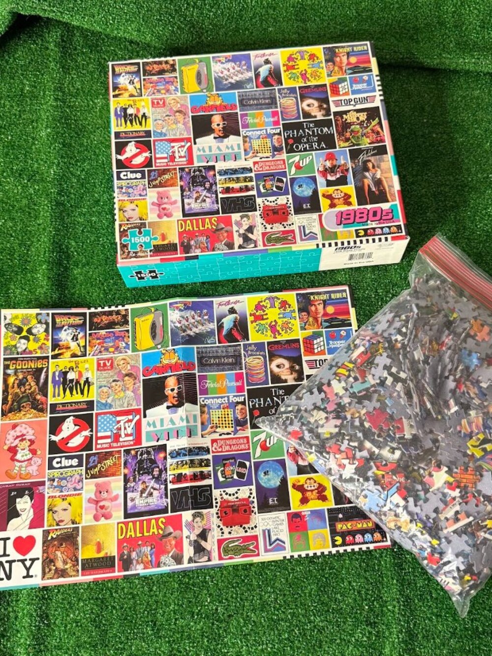 1500 Piece Jigsaw Puzzle 1980s Pop Culture Collage Re-Marks Complete w Poster